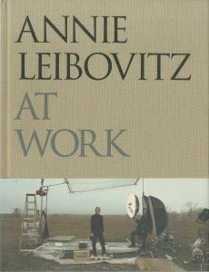 アニー・リーボヴィッツ／(AT WORK / Annie Leibovitz)のサムネール