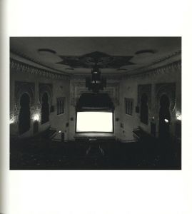 「HIROSHI SUGIMOTO THEATERS / Hiroshi Sugimoto　Foreword: Hans Belting」画像5
