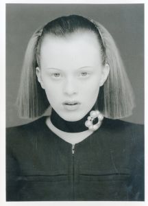 「CHANEL Automne - Hiver 1997 / Edit: CHANEL 　Photo: Karl Lagerfeld」画像5