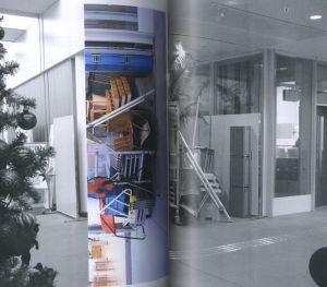 「Buku Akiyama　Composition No.1-10 and the derivatives, 2001-2016 / インスタレーション・アレンジ：秋山ブク　写真：秋山ブク、高嶋清俊、山本真人　文：Koichi Munakata、田中功起、山辺冷、Tami Yanagisawa、Tohru Horiguchi　デザイン：秋山伸（edition. nord / エディション・ノルト）」画像5