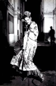 「YVES SAINT LAURENT  IMAGES OF DESIGN 1958-1988 / Introduction: Marguerite Duras」画像3