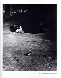 「WEEGEE TATER UND OPFER / Photo: Weegee　Edit: John Coplans」画像4