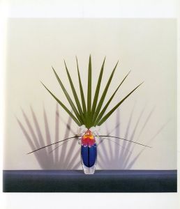 「Flowers / Author: Robert Mapplethorpe　Foreword: Patti Smith　Design: Dimitri Levas」画像4