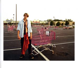 「Stranger Passing / Photo: Joel Sternfeld」画像2