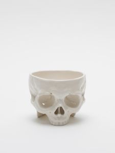 器 E.G. WHITEのサムネール