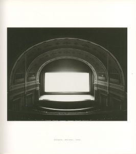 「HIROSHI SUGIMOTO: THEATERS / Author: Hiroshi Sugimoto　Design: Takaaki Matsumoto」画像3