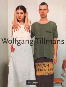Wolfgang Tillmans / Photo: Wolfgang Tillmans　Edit: Burkhard Riemschneider　Design: Wolfgang Tillmans, Mark Thomson, Burkhard Riemschneider